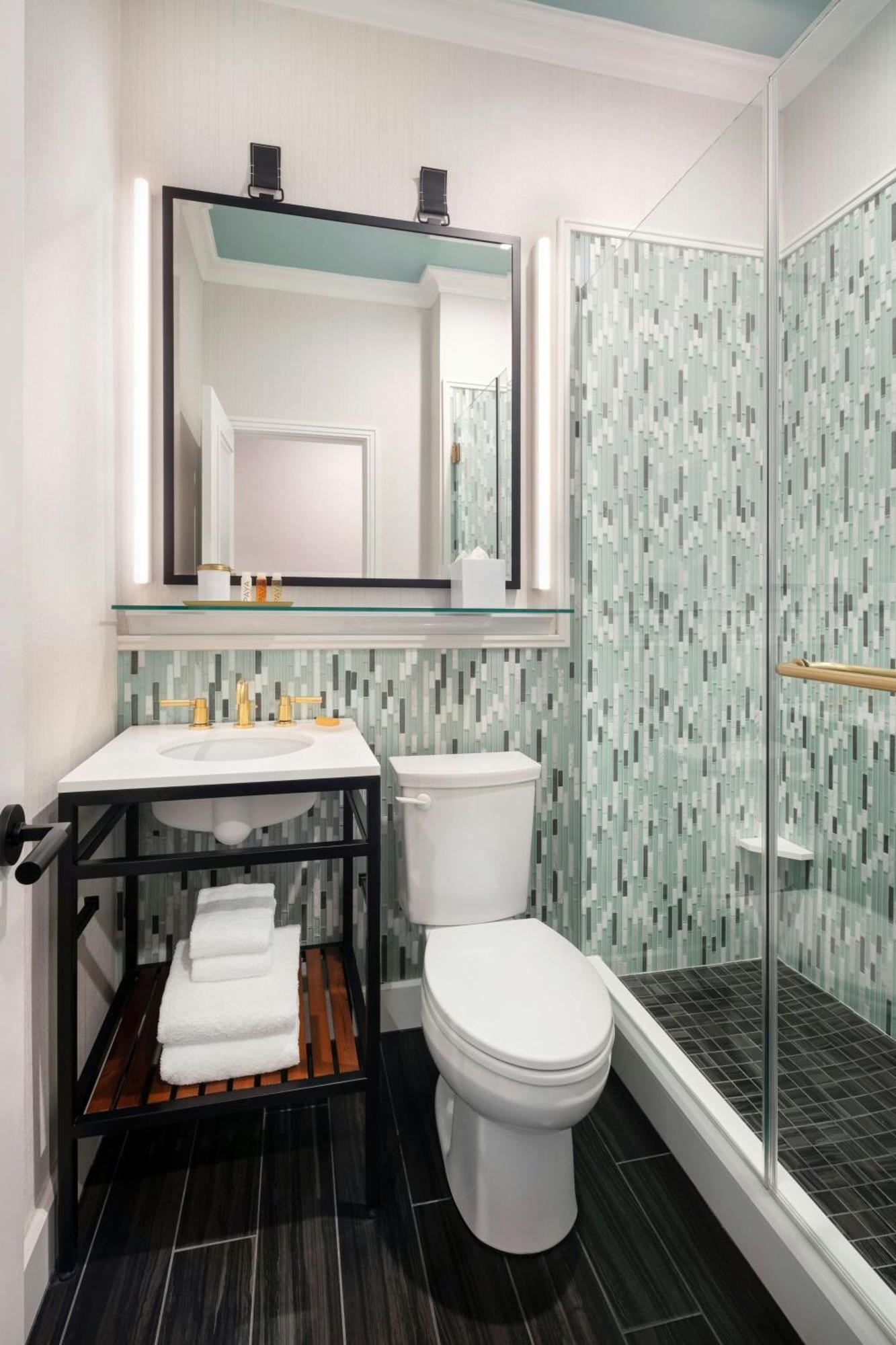 Courtyard By Marriott San Francisco Downtown/Van Ness Ave Екстериор снимка