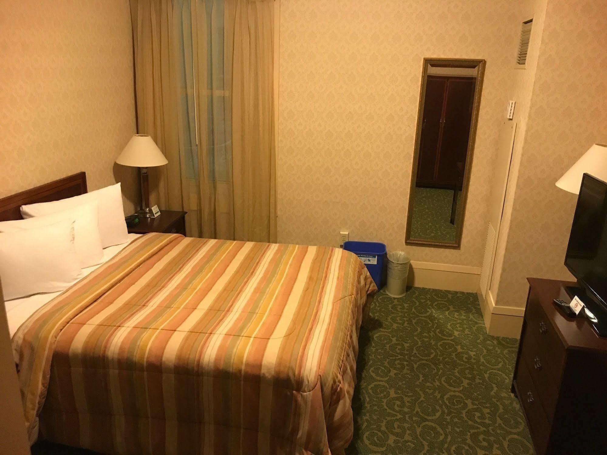 Courtyard By Marriott San Francisco Downtown/Van Ness Ave Екстериор снимка